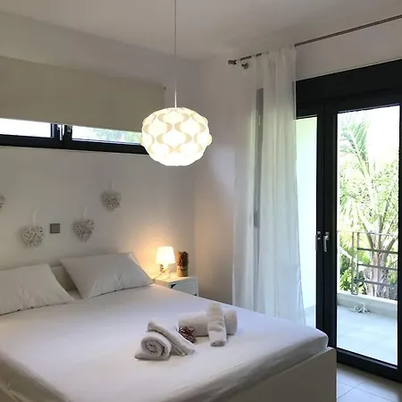 Chris Apartment