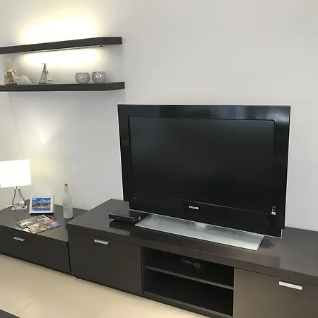 Apartment Chris